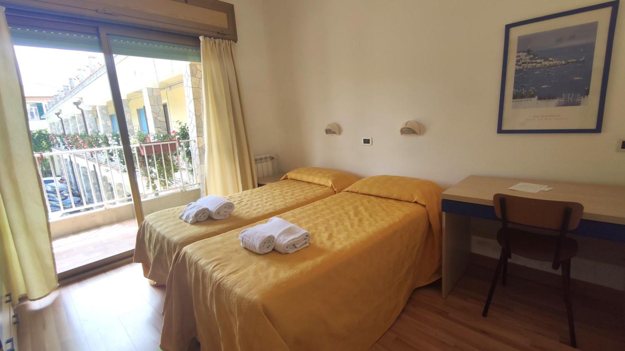 Casa Vacanze Valdese Vallecrosia Camera foto