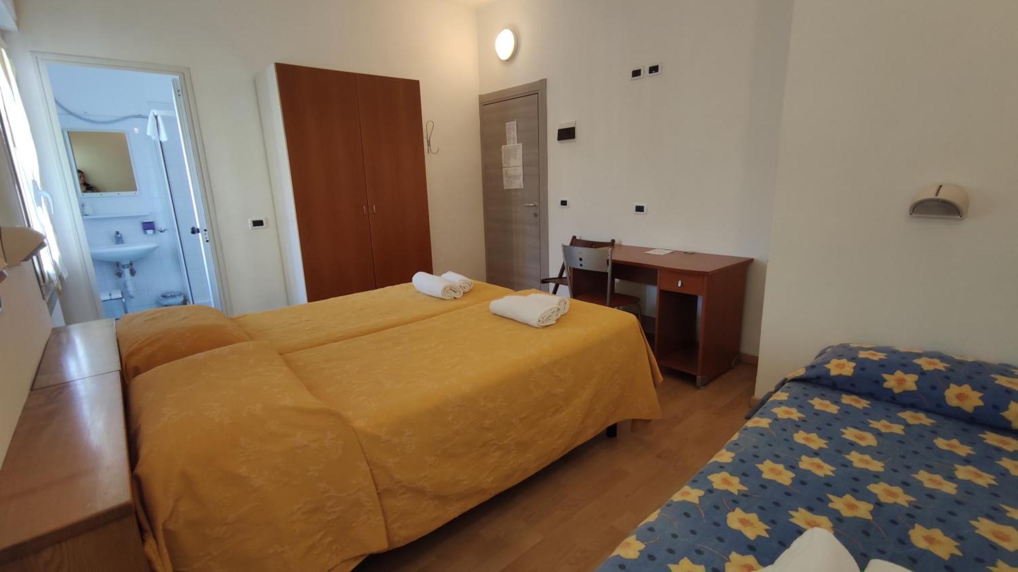 Casa Vacanze Valdese Vallecrosia Camera foto