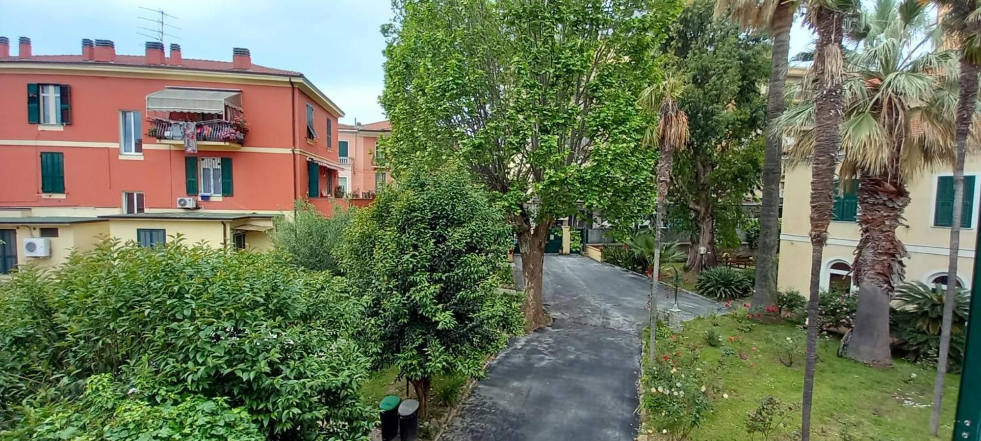 Casa Vacanze Valdese Vallecrosia Esterno foto