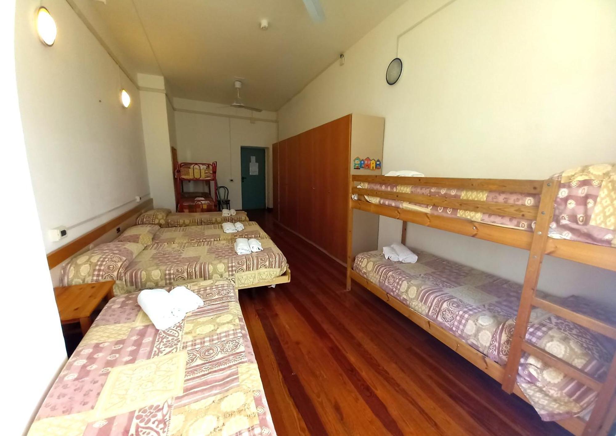 Casa Vacanze Valdese Vallecrosia Camera foto